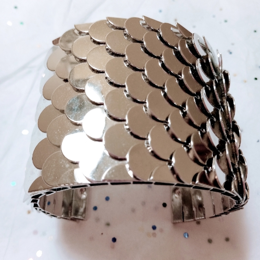 Cuff bracelet